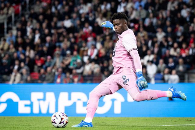 Rennes' French goalkeeper #30 Brice Samba kicks the ball during the French L1 football match between Stade Rennais FC and AJ Auxerre at the Roazhon Park Stadium in Rennes, western France on October 11, 2026. (Photo by Guillaume SALIGOT / AFP)