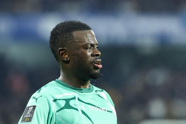 Troyes' Italian defender #25 Paolo Gozzi looks on during the French L1 football match between ES Troyes AC and Olympique de Marseille (OM) at the Stade de l'Aube in Troyes, central France, on October 11, 2026. (Photo by Sameer Al-DOUMY / AFP)