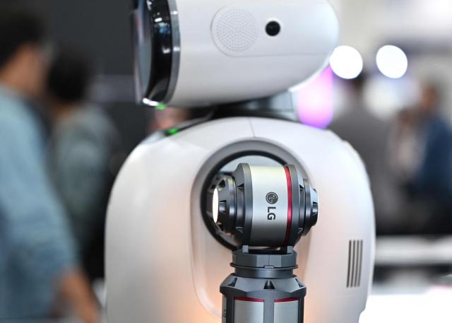 An LG actuator for robots,  part of systems to convert electrical signals into physical motion, is displayed at the LG Electronics booth during the Korea Electronics Show 2026 at the COEX convention and exhibition centre in Seoul on October 13, 2026. (Photo by Jung Yeon-je / AFP)