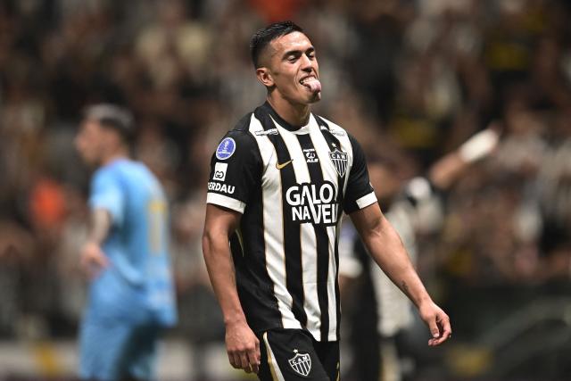 Atletico Mineiro's Argentine midfielder #28 Tomas Cuello reacts during the Copa Sudamericana semifinal first leg football match between Brazil's Atletico Mineiro and Uruguay's Montevideo City Torque at the Arena MRV stadium in Belo Horizonte, Brazil on October 14, 2026. (Photo by GLEDSTON TAVARES / AFP)