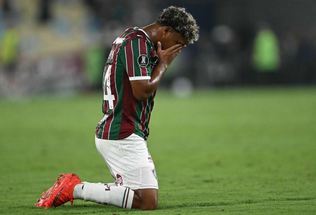Fluminense's midfielder #34 Wesley Nata celebrates scoring his team's first goal during the Copa Libertadores semifinal first leg football match between Brazil's Fluminense and Palmeiras at the Maracana stadium in Rio de Janeiro, Brazil, on October 14, 2026. (Photo by MAURO PIMENTEL / AFP)