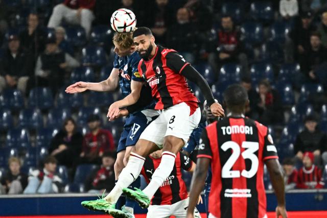 Salzburg's Austrian defender #47 Valentin Zabrasky and AC Milan's English midfielder #08 Ruben Loftus-Cheek vie for the ball during the UEFA Europa League football match between Salzburg and AC Milan in Salzburg, on October 15, 2026. (Photo by Joe Klamar / AFP)