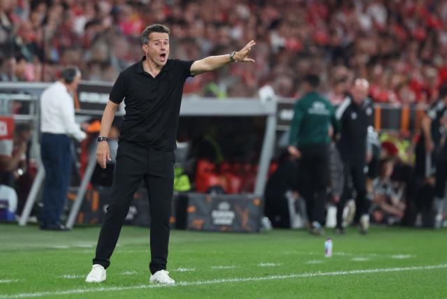 Benfica's Portuguese coach Marco Silva shouts instructions to his players from the touchline during the Europa League round 1 day 2 football match between SL Benfica and Celtic FC at the Luz Stadium in Lisbon on October 15, 2026. (Photo by PATRICIA DE MELO MOREIRA / AFP)