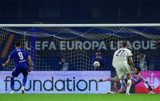 Dinamo Zagreb's forward #9 Dion Beljo scores a goal on a penalty kick during the UEFA Europa League, league phase matchday 2, football match between Dinamo Zagreb and Anderlecht at the Stadion Maksimir in Zagreb, on October 15, 2026. (Photo by MARKO PERKOV / AFP)
