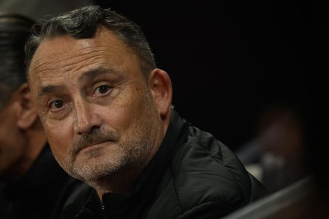 Rennes' French headcoach Franck Haise looks on from the technical area during the UEFA Europa League, league phase matchday 2, football match between Stade Rennais and OFI Crete at the Roazhon Park in Rennes, western France on October 15, 2026. (Photo by Loic VENANCE / AFP)