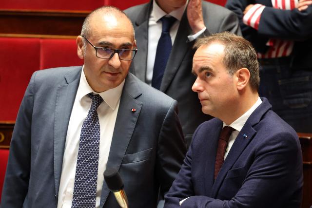 (FILES) France's Interior Minister Laurent Nunez (L) and France's Prime Minister Sebastien Lecornu attend the weekly Questions to the Government session at the French National Assembly in Paris on October 7, 2026. France's Interior Minister Laurent Nunez suggested to Prime Minister Sebastien Lecornu that an interministerial crisis unit be convened ahead of October 17, 2026’s social mobilization, AFP learned on Ocotber 16, 2026 from those close to the Interior Minister. (Photo by MEHDI FEDOUACH / AFP)