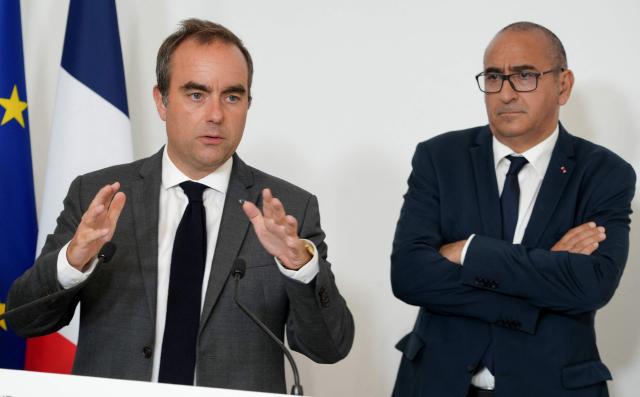 (FILES) France's Prime Minister Sebastien Lecornu (L), flanked by France's Interior Minister Laurent Nunez, speaks during a press coneference in Pamandzi, on the French Indian Ocean territory of Mayotte, on August 27, 2026. France's Interior Minister Laurent Nunez suggested to Prime Minister Sebastien Lecornu that an interministerial crisis unit be convened ahead of October 17, 2026’s social mobilization, AFP learned on Ocotber 16, 2026 from those close to the Interior Minister. (Photo by Marine Gachet / AFP)