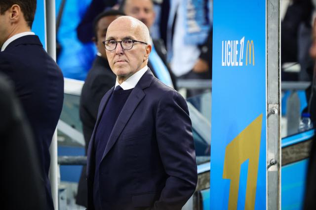 (FILES) Marseille's US owner Franck McCourt looks on before the start of the French L1 football match between Olympique de Marseille (OM) and Stade Brestois 29 (Brest) at Stade Velodrome in Marseille, southern France on April 27, 2025. A strange anniversary in Marseille: ten years to the day, on October 17, 2016, Frank McCourt became the owner of Olympique de Marseille, a club for which he had great ambitions but which he failed to lead to victory, and whose current situation has left the supporters feeling bitter. (Photo by CLEMENT MAHOUDEAU / AFP)