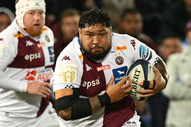 Bordeaux-Begles' Tongan lock Benjamin Tameifuna makes a break during the European Champions Cup pool 3 rugby union match between Gloucester and Bordeaux-Begles at the Kingsholm Stadium in Gloucester, western England on October 16, 2026. (Photo by Oli SCARFF / AFP)