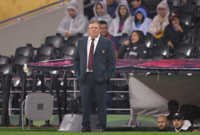 Atlante's head coach Miguel Herrera gestures during the Liga MX Apertura tournament football match between Atlante and Pumas at the Ciudad de los Deportes stadium in Mexico City on October 16, 2026. (Photo by Alfredo ESTRELLA / AFP)