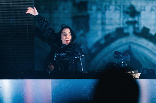 Belgian artist Amelie Lens performs during the "Angele Instinct Release Party", a surprise party organised by the Belgian singer Angele to celebrate the release of her new album "Instinct" at Grand Place square, central Brussels,on October 16, 2026. (Photo by EMILE WINDAL / Belga / AFP) / Belgium OUT