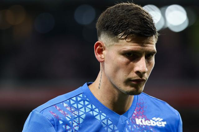 Lille's Paraguayan goalkeeper #12 Orlando Gill looks down ahead of the French L1 football match between Lille LOSC and Stade Brestois 29 (Brest) at the Stade Pierre-Mauroy in Villeneuve-d'Ascq, northern France, on October 17, 2026. (Photo by Sameer AL-DOUMY / AFP)
