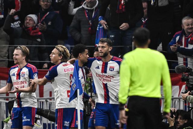 Lyon’s US midfielder #06 Tanner Tessmann celebrates after scoring his team second goal during the French L1 football match between Olympique Lyonnais (OL) and OGC Nice at the Groupama Stadium in Decines-Charpieu, central-eastern France, on October 18, 2026. (Photo by JEFF PACHOUD / AFP)