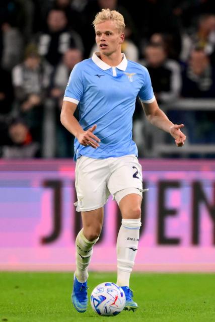 Lazio’s Danish defender #25 Oliver Provstgaard controls the ball during the Italian Serie A football match between Juventus and Lazio at the Allianz Stadium, in Turin on October 18, 2026. (Photo by Marco Bertorello / AFP)