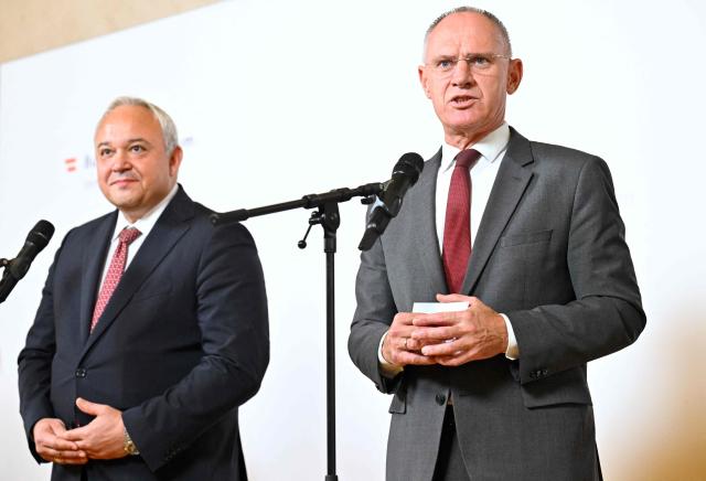 Austria's Interior Minister Gerhard Karner (R) and his Bulgarian counterpart Ivan Demerdzhiev address a joint press conference following talks on October 19, 2026 at the Foreign Office in Vienna, Austria. (Photo by HANS KLAUS TECHT / APA / AFP) / Austria OUT
