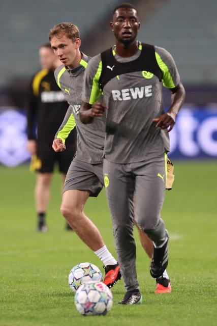Dortmund's German forward #14 Maximilian Beier attends a training session at the Baku Olympic Stadium in Baku on October 19, 2026, on the eve of the UEFA Champions League match between Sabah and Borussia Dortmund. (Photo by Giorgi ARJEVANIDZE / AFP)