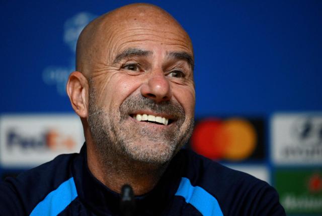 PSV Eindhoven’s coach Peter Bosz reacts during a press conference ahead of their UEFA Champions League first round day 3 football match against FC Porto, at the Dragao Stadium in Porto, on October 19, 2026 (Photo by MIGUEL RIOPA / AFP)