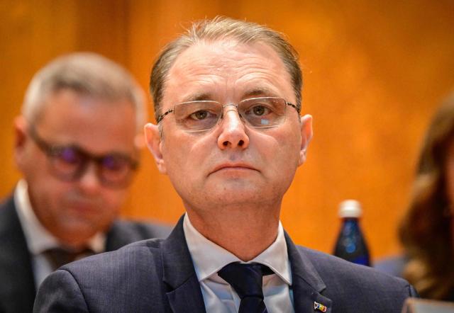 Romania's prime minister-designate Luca Niculescu attends the Romanian Parliament in Bucharest during a plenary session on October 20, 2026. The 55-year-old diplomat and former ambassador is attempting to form a hybrid administration composed of the centre-left Social Democratic Party (PSD) and independent technocrats. The vote aims to end a damaging five-month political deadlock that has frozen key economic decisions and strained investor confidence in the EU and NATO member state.

Niculescu is the fourth candidate to try and form a government since a pro-European coalition government collapsed in May, sparking uncertainty. (Photo by Daniel MIHALESCU / AFP)