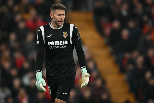 Villarreal's Hungarian goalkeeper #25 Peter Gulacsi reacts during the UEFA Champions League football match between Liverpool and Villareal at Anfield in Liverpool, north west England on October 20, 2026. (Photo by Paul ELLIS / AFP)
