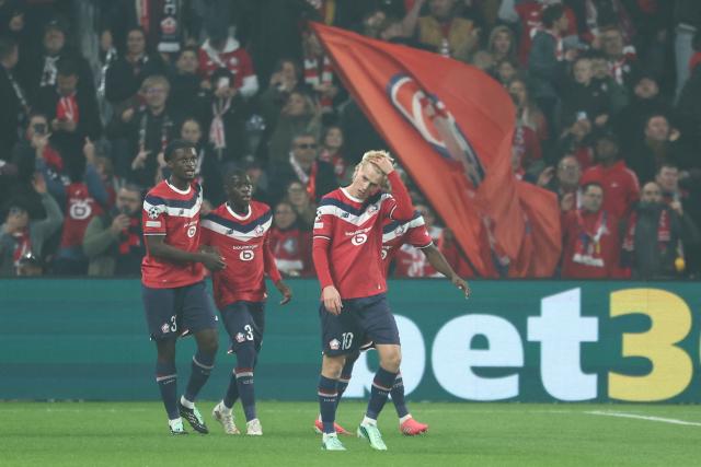 Lille's French forward #35 Soriba Diaoune celebrates scoring his team's first goal during the UEFA Champions League first round day 3 football match between Lille LOSC and Galatasaray at the Pierre Mauroy Stadium in Villeneuve-d'Ascq, northern France on October 21, 2026. (Photo by Sameer AL-DOUMY / AFP)