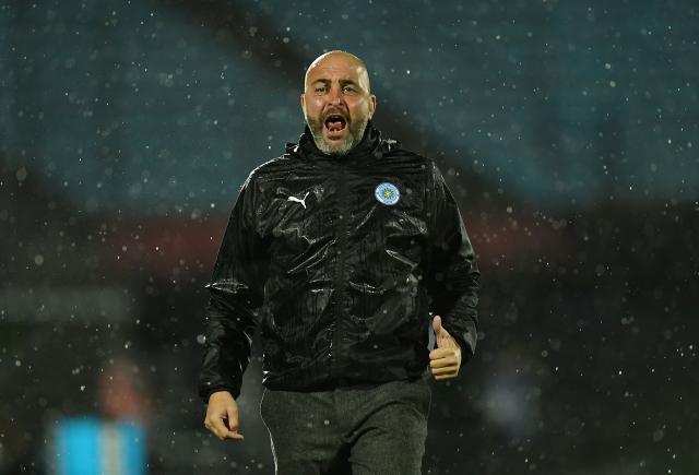 Montevideo City Torque's head coach Marcelo Mendez Russo gestures during the Copa Sudamericana semifinal second leg football match between Uruguay's Montevideo City Torque and Brazil's Atletico Mineiro at the Centenario stadium in Montevideo on October 21, 2026. (Photo by Dante FERNANDEZ / AFP)