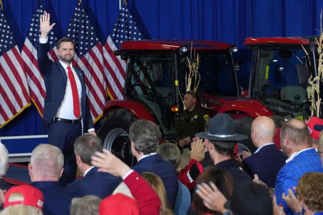 US Vice President JD Vance waves to the crowd after speaking at a midterm campaign rally at the D&N Event Center in North Platte, Nebraska, on October 22, 2026. (Photo by Jacquelyn Martin / POOL / AFP)