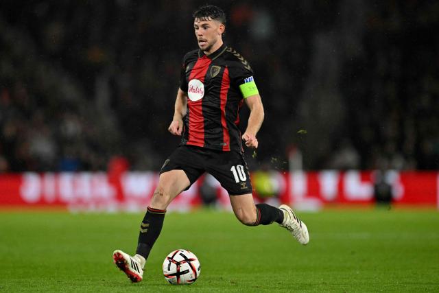 Bournemouth's Scottish midfielder #10 Ryan Christie runs with the ball during the UEFA Europa League, league stage football match between Bournemouth and AC Milan Graz at the Vitality Stadium in Bournemouth, southern England on October 22, 2026. (Photo by Glyn KIRK / AFP)