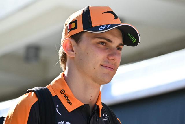 McLaren's Australian driver Oscar Piastri arrives in the paddock ahead of the practice session for the United States Formula One Grand Prix at the Circuit of the Americas in Austin, Texas, on October 23, 2026. (Photo by ANGELA WEISS / AFP)