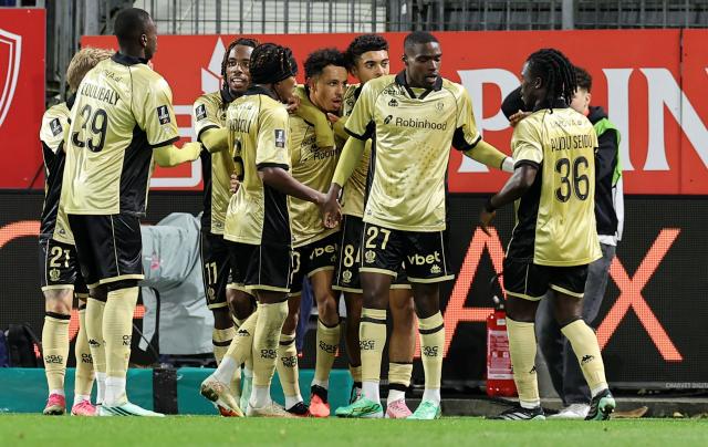 Nice's players celebrate after a goal during the French L1 football match between Stade Brestois 29 and OGC Nice at the Francis-Le Ble Stadium in Brest, western France on October 23, 2026. (Photo by Fred TANNEAU / AFP)