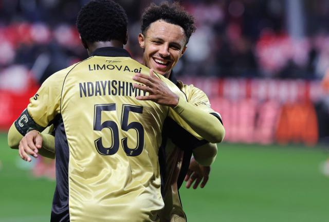 Nice's Moroccan forward #10 Sofiane Diop celebrates after winning the French L1 football match between Stade Brestois 29 and OGC Nice at the Francis-Le Ble Stadium in Brest, western France on October 23, 2026. (Photo by Fred TANNEAU / AFP)