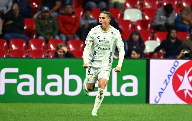 San Luis' midfielder #07 Benjamin Galdames celebrates after scoring the opening goal during the Liga MX Apertura tournament football match between Atlante and San Luis at the Banorte stadium in Mexico City on October 23, 2026. (Photo by Yuri CORTEZ / AFP)