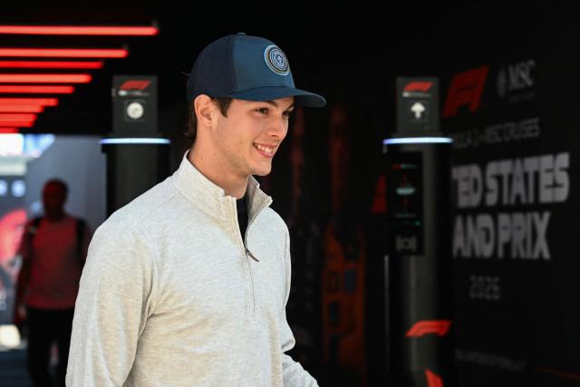 Haas F1 Team's British driver Oliver Bearman arrives ahead of the final practice session for the United States Formula One Grand Prix at the Circuit of the Americas in Austin, Texas, on October 24, 2026. (Photo by RONALDO SCHEMIDT / AFP)
