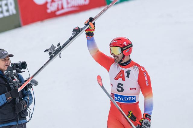 Switzerland's Loic Meillard reacts after the second run of the men's Giant Slalom competition of the Alpine World Cup in Soelden, on October 25, 2026. (Photo by Johann GRODER / various sources / AFP) / Austria OUT