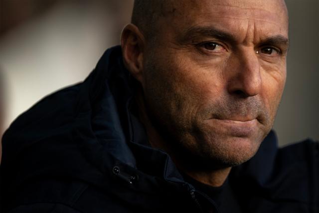Lorient's French headcoach Alexandre Dujeux looks on during the French L1 football match between SCO Angers and FC Lorient at the Stade Raymond-Kopa in Angers on October 25, 2026. (Photo by Guillaume SALIGOT / AFP)