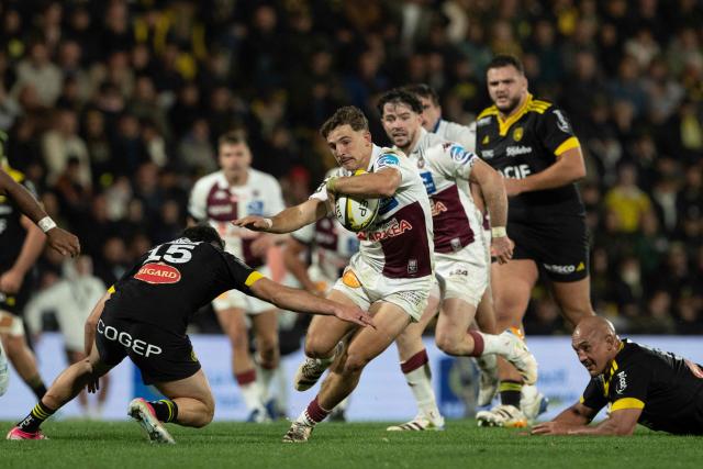 Bordeaux-Bègles' French full-back Xan Mousques attempts to break away during the French Top14 rugby union match between Stade Rochelais (La Rochelle) and Union Bordeaux Bègles (UBB) at the Marcel-Deflandre Stadium in La Rochelle, western France, on October 25, 2026. (Photo by XAVIER LEOTY / AFP)
