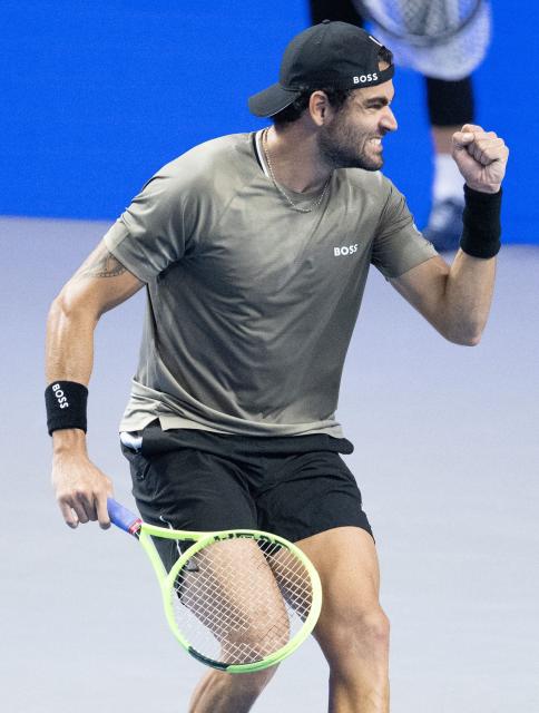 Italy's Matteo Berrettini reacts during his match against Argentina's Tomas Martin Etcheverry at the Erste Bank Open 2026 ATP 500 tennis tournament in Vienna, Austria, on October 26, 2026. (Photo by Joe Klamar / AFP)