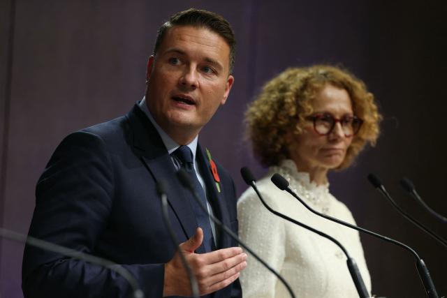 Britain's Defence Secretary Wes Streeting (L) and Deputy Secretary General of NATO Radmila Sekerinska Jankovska attend a meeting of the E5, a five-country European defence and security cooperation group, at the French Defence Ministry in Paris, on October 26, 2026. (Photo by Thomas SAMSON / AFP)