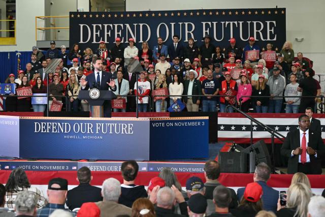 US Vice President JD Vance speaks at a midterm campaign rally at CHI Aviation in Howell, Michigan on October 27, 2026. Vance is speaking in support of Rodgers, who is running against Democratic candidate Abdul El-Sayed for Michigan’s US Senate seat. (Photo by SAUL LOEB / POOL / AFP)