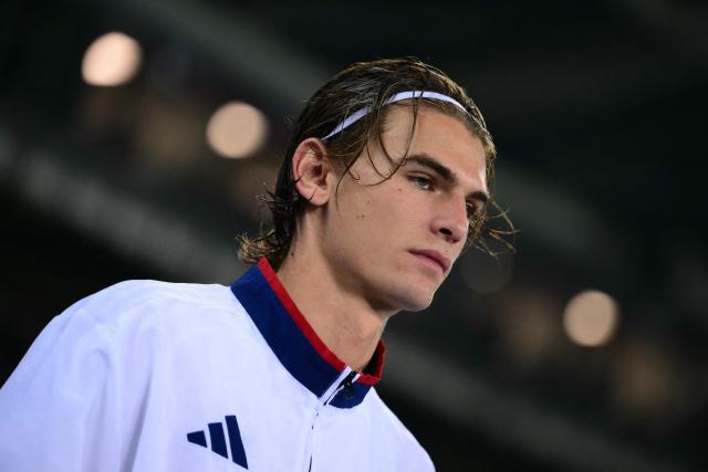Como’s Argentine midfielder #10 Nicolas Paz looks on prior the Italian Serie A football match between Torino FC and Como 1907 at the Olympic Stadium Grande Torino in Turin, northern Italy on October 27, 2026. (Photo by Marco Bertorello / AFP)