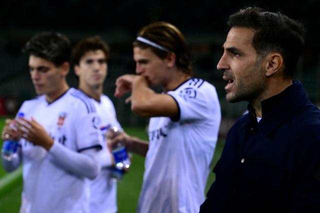 Como’s Spanish coach Cesc Fabregas looks on during the Italian Serie A football match between Torino FC and Como 1907 at the Olympic Stadium Grande Torino in Turin, northern Italy on October 27, 2026. (Photo by Marco Bertorello / AFP)
