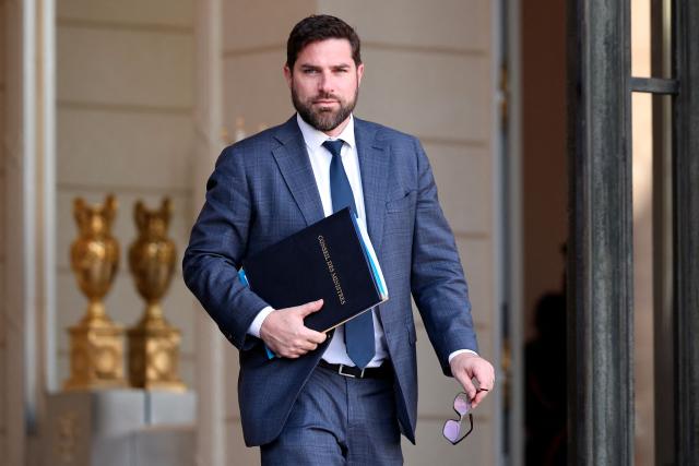 France's Housing Minister Vincent Jeanbrun leaves after attending the cabinet meeting at the Elysee Palace in Paris on October 28, 2026. (Photo by SIMON WOHLFAHRT / AFP)