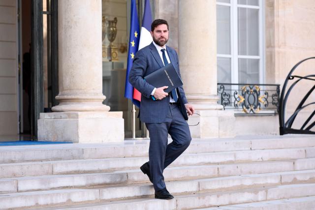 France's Housing Minister Vincent Jeanbrun leaves after attending the cabinet meeting at the Elysee Palace in Paris on October 28, 2026. (Photo by SIMON WOHLFAHRT / AFP)