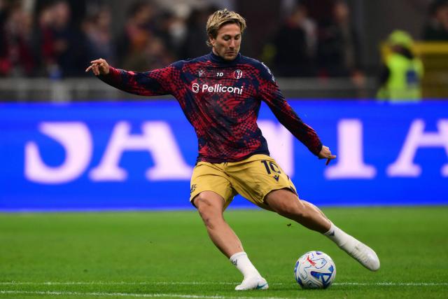 Bologna’s Italian forward #10 Federico Bernardeschi kicks the ball during the warm up prior to the Italian Serie A football match between AC Milan and Bologna at the San Siro stadium in Milan, northern Italy on October 28, 2026. (Photo by Marco Bertorello / AFP)