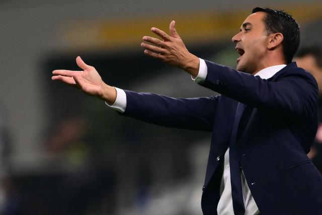 Bologna’s Italian coach Raffaele Palladino gestures during the Italian Serie A football match between AC Milan and Bologna at the San Siro stadium in Milan, northern Italy on October 28, 2026. (Photo by Marco Bertorello / AFP)