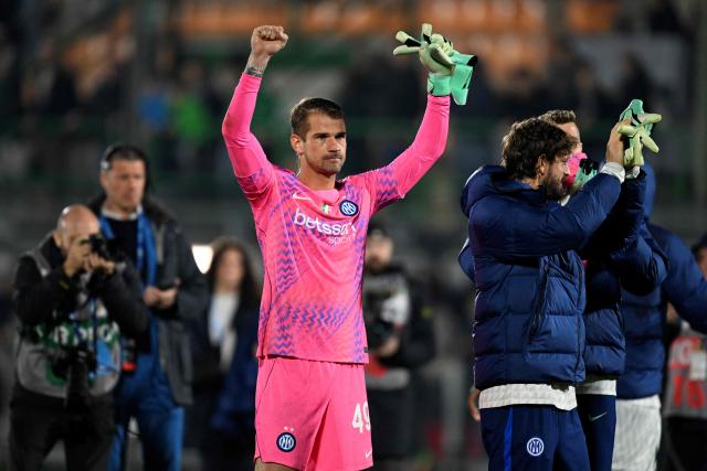 Inter Milan's Italian goalkeeper #49 Ivan Provedel celebrates after winning the Italian Serie A football match between Venezia and Inter Milan at the Pier Luigi Penzo Stadium in Venice, northeastern Italy, on October 28, 2026. (Photo by Stefano Rellandini / AFP)