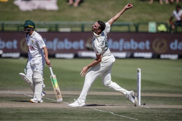 Australia's Josh Hazlewood delivers a ball on day three of the third Test match between South Africa and Australia at Newlands stadium in Cape Town on October 29, 2026. (Photo by Marco Longari / AFP)