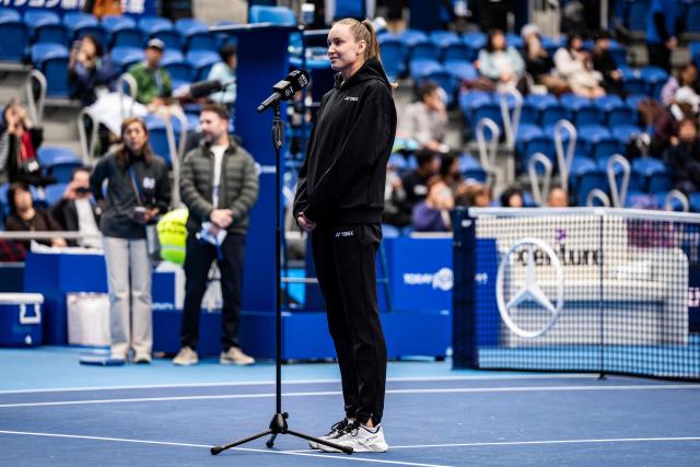 Kazakhstan's Elena Rybakina speaks after retiring due to an injury from her quarter-final match against Canada's Leylah Fernandez during the WTA Pan Pacific Open tennis tournament at Ariake Coliseum in Tokyo on October 30, 2026. Elena Rybakina withdrew with a neck injury, a day after she secured the year-end world number one ranking. (Photo by Yuichi YAMAZAKI / AFP)
