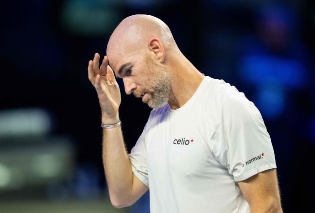 France's Adrian Mannarino reacts as he plays against Russia's Daniil Medvedev (not pictured) at the Erste Bank Open 2026 ATP 500 tennis tournament in Vienna, Austria, on October 30, 2026. (Photo by GEORG HOCHMUTH / APA / AFP) / Austria OUT