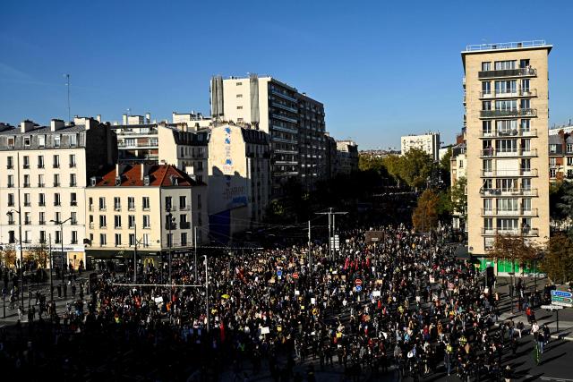 Protesters arrive in Porte de Vincennes as they take part in a protest march during nationwide demonstrations over the rising cost of living and inequality organised by Yellow Vest movement, labour unions and high school and university students, in Paris on October 31, 2026. "Exceptional" security deployment with 70,000 police officers and gendarmes mobilized and an alarmist tone: for Act III of the protests against the high cost of living, right in the middle of Halloween festivities, the authorities fear a repeat of the October 17 nightmare. France has been rocked by widespread anger over the rising cost of living and inequality. (Photo by JULIEN DE ROSA / AFP)