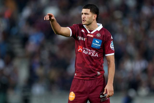 Bordeaux' French centre Nicolas Depoortere gestures during the French Top14 rugby union match between Union Bordeaux Bègles (UBB) and Aviron Bayonnais at the Chaban-Delmas stadium in Bordeaux, south-western France, on October 31, 2026. (Photo by ROMAIN PERROCHEAU / AFP)